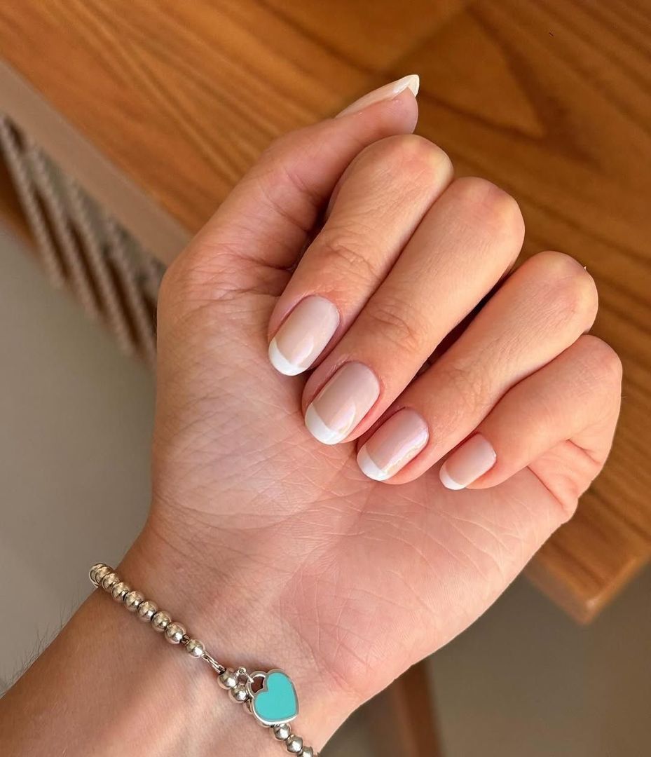 Unhas em degradê babyboomer